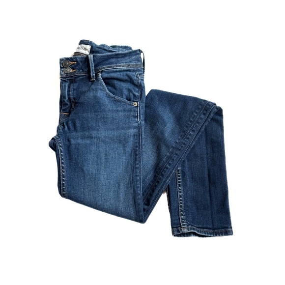 Hudson 2 button medium wash skinny jean ❤️ - Picture 3 of 7